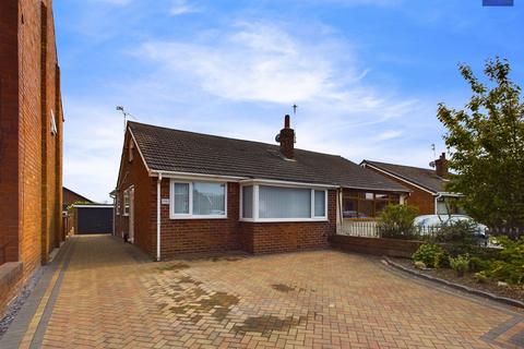 2 bedroom semi-detached bungalow for sale, Common Edge Road, Blackpool, FY4