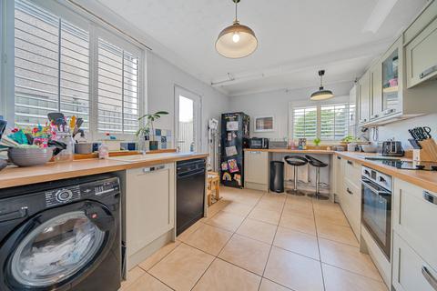 4 bedroom end of terrace house for sale, Crown Lane, Bromley