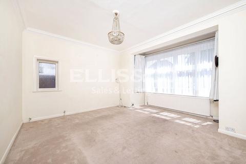9 Sylvan Avenue, London, NW7 2JH
