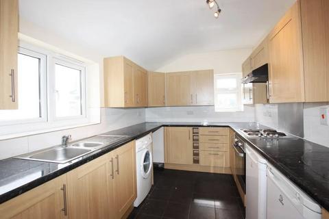6 bedroom semi-detached house to rent, Golders Green, NW11 9ED