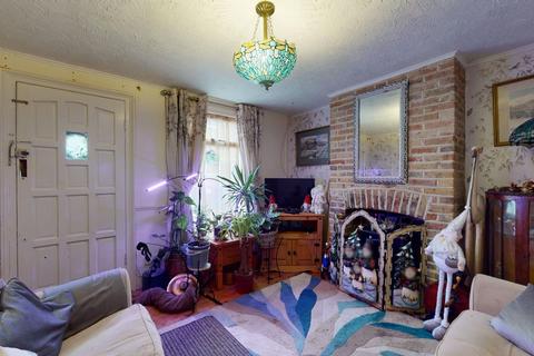 2 bedroom terraced house for sale, Luton Road, Faversham, ME13