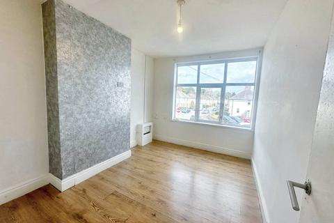 2 bedroom flat to rent, Victoria Road East, Leicester LE5