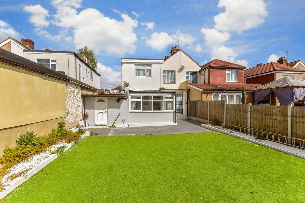Ashmore Grove, Welling, Kent 4 bed semidetached house for sale £575,000