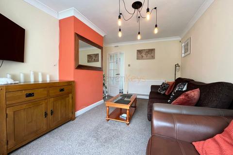 2 bedroom semi-detached house for sale, Hexham Avenue, Hebburn, Tyne and Wear
