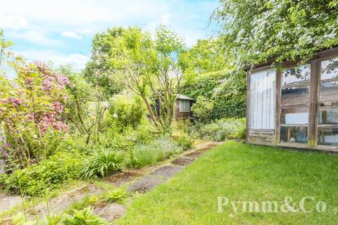 3 bedroom semi-detached bungalow for sale, Laurel Road, Norwich NR7