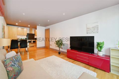 2 bedroom apartment for sale, Flagstaff, 10 St George Wharf, London, SW8