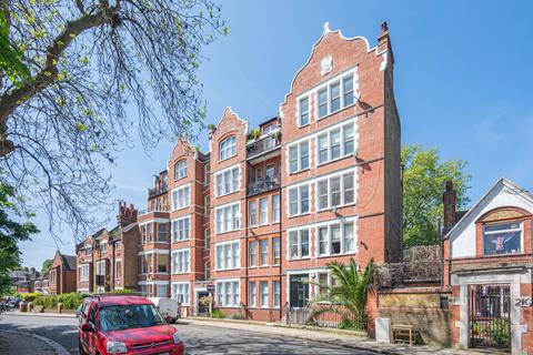 3 bedroom flat to rent, .Cormont Road, Camberwell, London, SE5