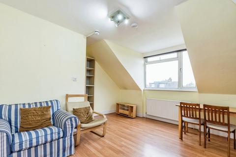 1 bedroom apartment for sale, Woodstock Avenue, London NW11