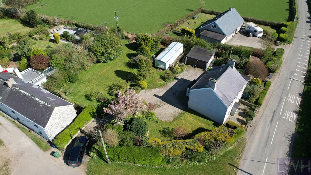Bryn Hyfryd, Pentre Uchaf, Pwllheli 3 bed detached house for sale £
