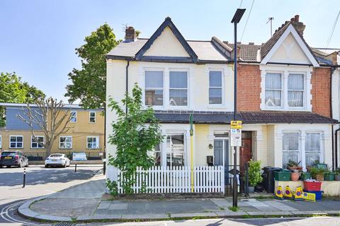 3 bedroom house to rent, Geraldine Road, Strand on the Green, London, W4