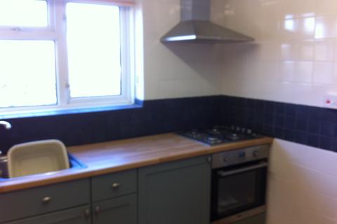 2 bedroom flat to rent, Colletts Gardens, Broadway WR12