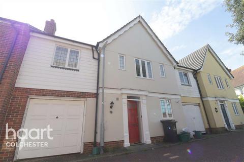 3 bedroom terraced house to rent, The Hythe