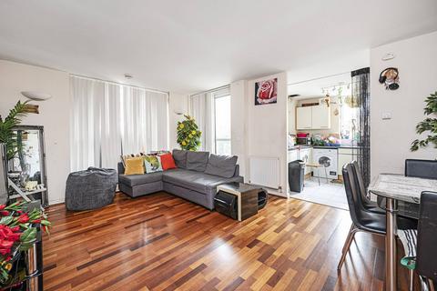 1 bedroom flat for sale, Richmond Road, Hackney, London, E8