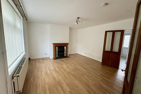 3 bedroom semi-detached house to rent, Ashopton Avenue, Derby DE23