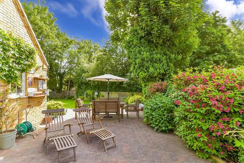 32a Moat Lane, Lower Upnor, Rochester, ME2 4GP