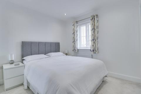 109 Brompton Drive, Bradford, BD10 0DW
