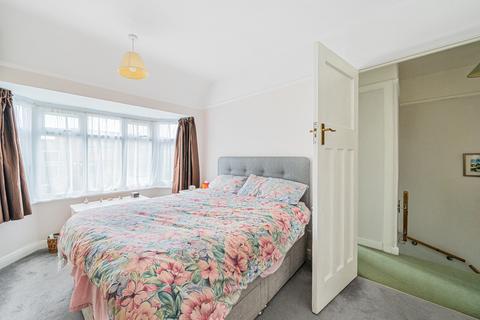 135 Wolsey Drive, Kingston Upon Thames, KT2 5DR