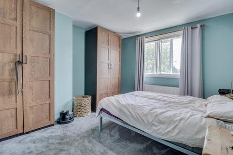 7 Cockshott Close, Armley, Leeds, LS12 2RJ