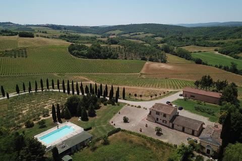 10 bedroom villa, SS2, Monteriggioni SI, Italia