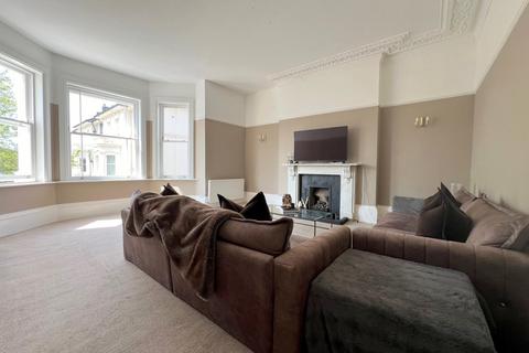 2 bedroom flat to rent, York Road, Tunbridge Wells