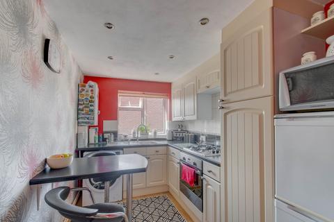 1 bedroom apartment for sale, Cropthorne Close, Redditch, Worcestershire, B98