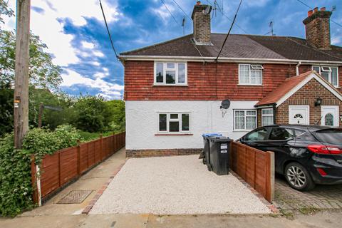 2 bedroom end of terrace house to rent, Mill Lane, Oxted, RH8