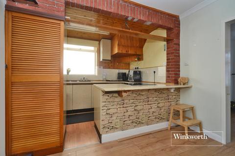 92 Egham Crescent, Cheam, Sutton, SM3 9AW