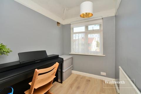 92 Egham Crescent, Cheam, Sutton, SM3 9AW