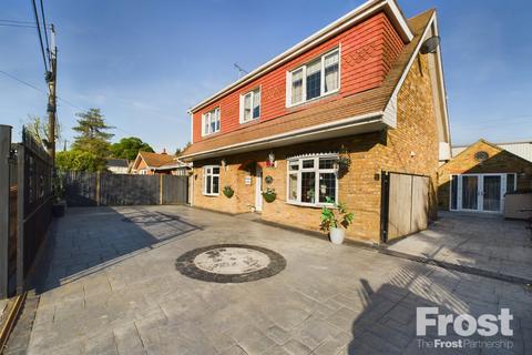4 bedroom detached house to rent, Mill Lane, Horton, Slough, Windsor and Maidenhead, SL3