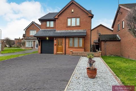 3 bedroom detached house for sale, 31 Lon Cwbr, Rhuddlan, LL18 2SX