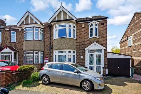 4 bedroom end of terrace house for sale, Warboys Crescent, Chingford, E4