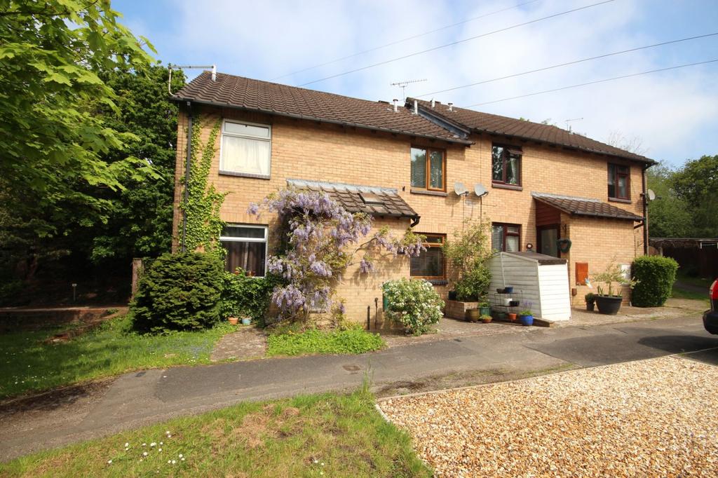 Spruce Close, Poole, Dorset, BH17 2 bed terraced house for sale £272,500