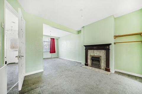 69 Rydens Way, Woking, GU22 9DG