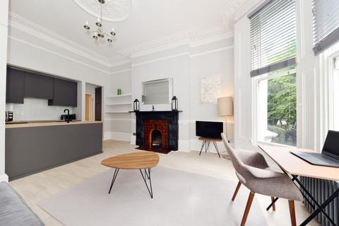 1 bedroom flat for sale, Cambridge Gardens, London, W10
