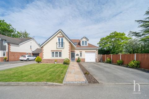 4 bedroom detached house for sale, Manor Drive, Upton CH49