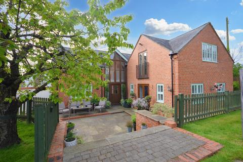 4 bedroom detached house for sale, Elmley Road, Ashton Under Hill, Worcestershire