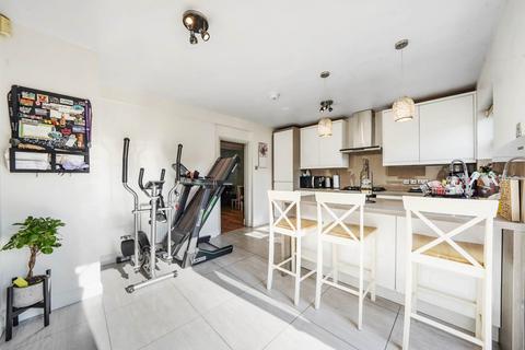 3 bedroom end of terrace house for sale, Grafton Road, Becontree Heath, RM8 3QA
