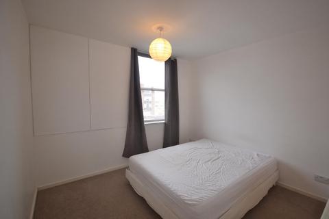 2 bedroom apartment to rent, Stuart House, St. Peters Street, CO1