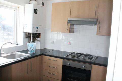 2 bedroom terraced house to rent, London , N9 0RW
