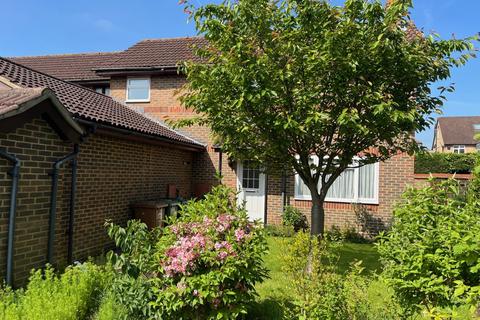 3 bedroom end of terrace house for sale, 6 Ravensdale Mews Worple Road, Staines-upon-Thames