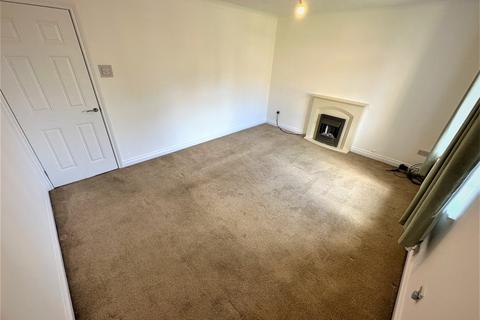 3 bedroom semi-detached house to rent, Enborne Close, Tuffley GL4