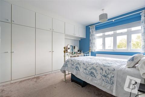 53 Ayr Way, Romford, RM1 4UH