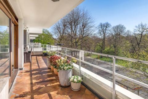 4 bedroom apartment for sale, Imperial Court, London, NW8