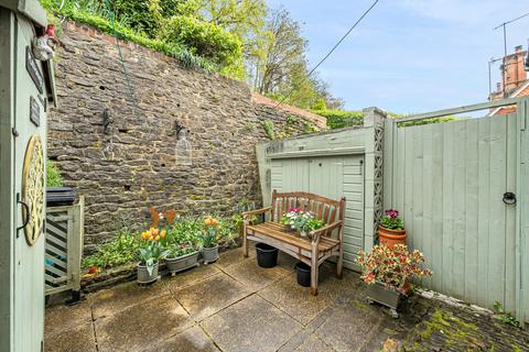 112 Brighton Road, Godalming, GU7 1PL