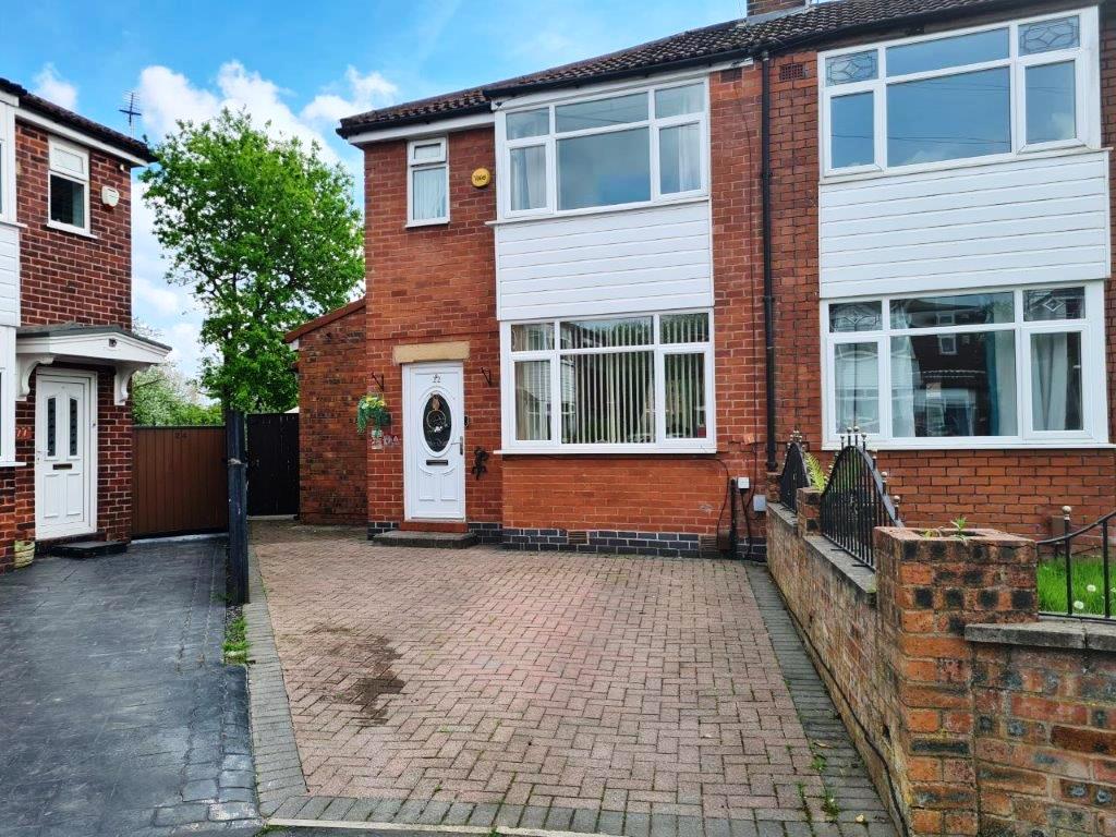 Ashley Road, Droylsden 3 bed semidetached house for sale £230,000
