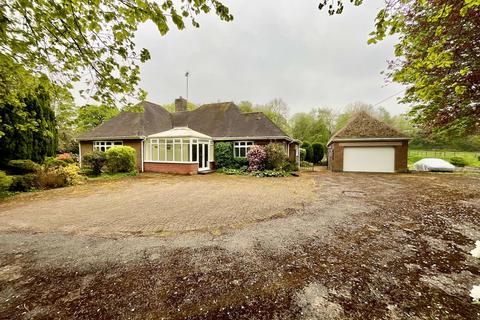 4 bedroom property for sale, Marsh Bungalow, 32 Uttoxeter Road, Draycott, ST11 9NR