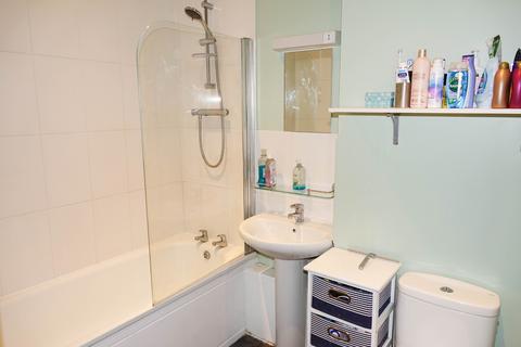 1 bedroom flat for sale, Portfield Place, Chichester