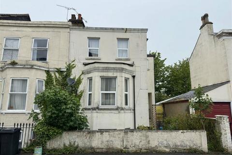 4 bedroom semi-detached house for sale, Cobham Street, Gravesend, Kent, DA11 0SA