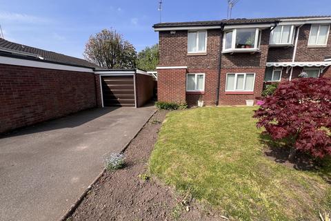 2 bedroom flat for sale, Newlands Close, Willenhall