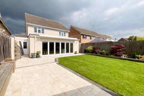 22 Broadlands, Benfleet, SS7 3BD
